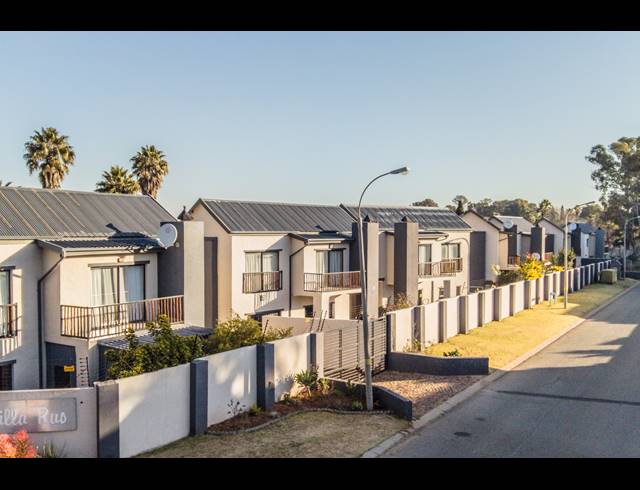 3 BEDROOM CLUSTER FOR SALE IN TERENURE